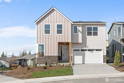 Photo of 8113 73rd Place NE, Marysville, WA 98270 (MLS # 2522554)
