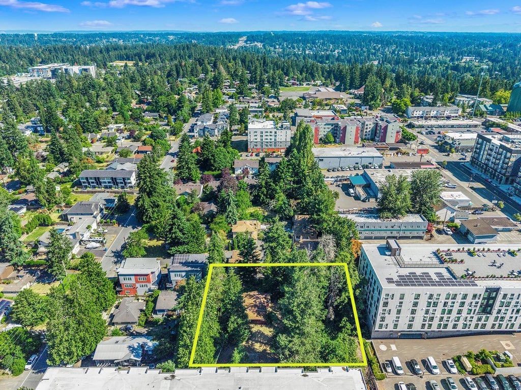 Photo of 17552 12th Avenue NE, Shoreline, WA 98155 (MLS # 2596580)