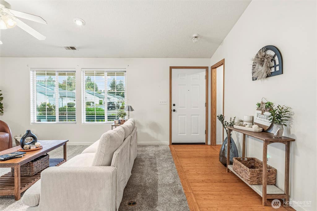 Photo of 7205 NE 43rd Street, Vancouver, WA 98662 (MLS # 2550981)