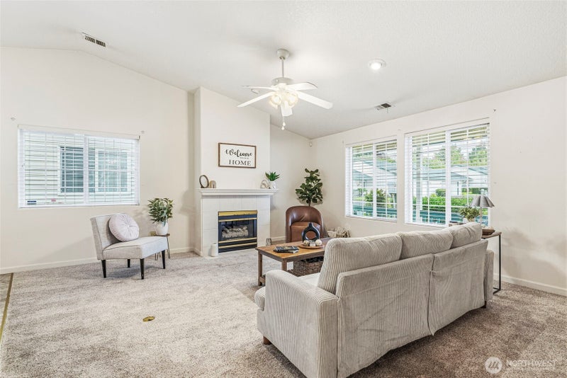 7205 NE 43rd Street