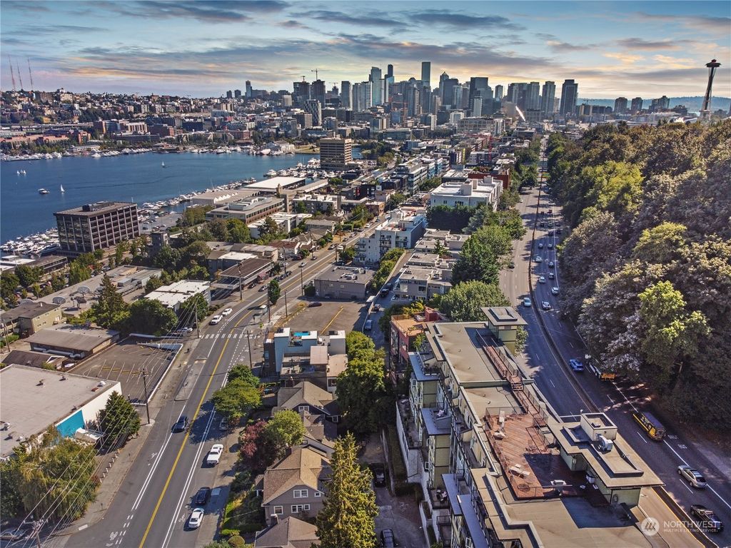 Photo of 655 Crockett Street #B303, Seattle, WA 98109 (MLS # 2017962)