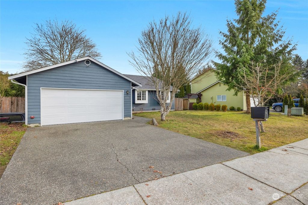 Photo of 601 N Indiana Ave Ave, Granite Falls, WA 98252 (MLS # 2322969)