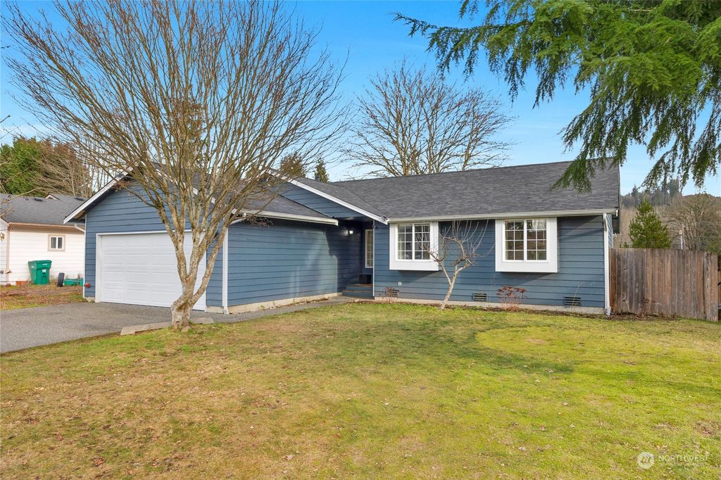 Photo of 601 N Indiana Ave Ave, Granite Falls, WA 98252 (MLS # 2322969)
