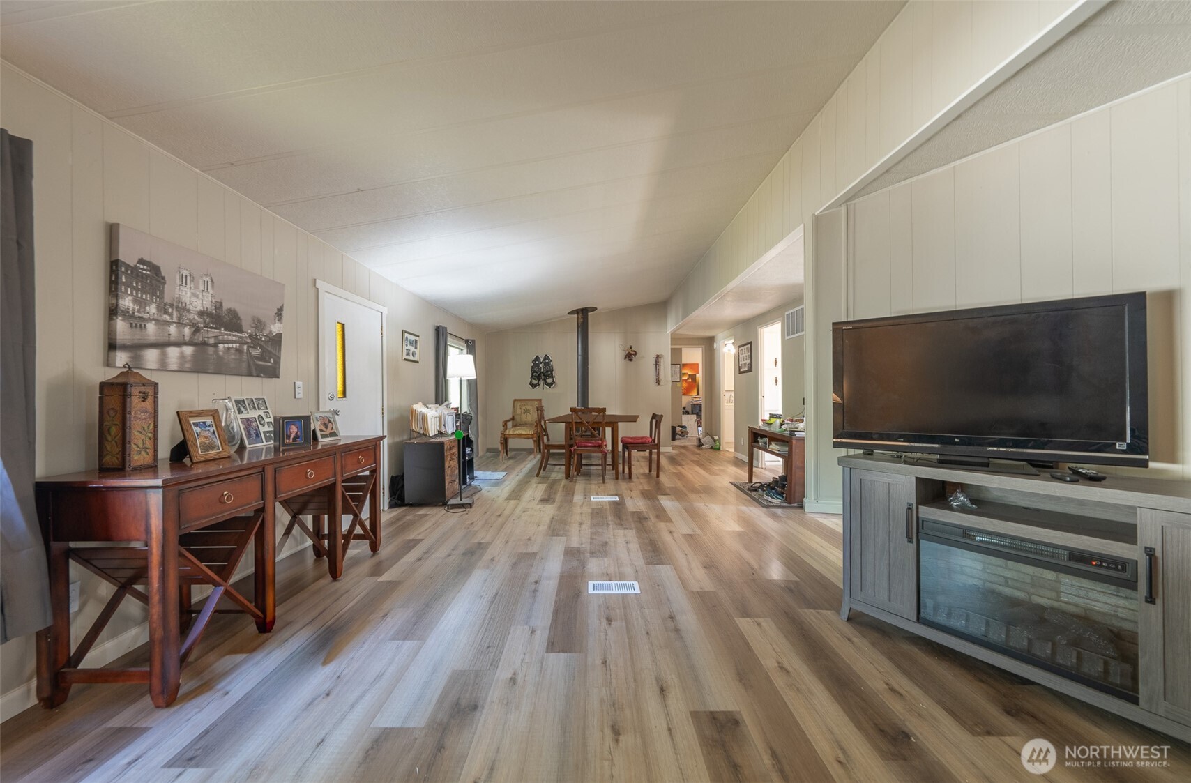 7427 154th Street E 14