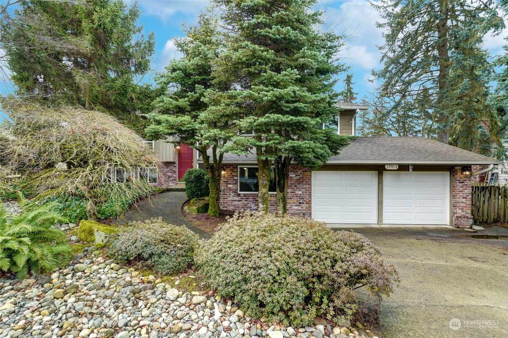 Photo of 15913 119th Avenue NE, Bothell, WA 98011 (MLS # 2039701)