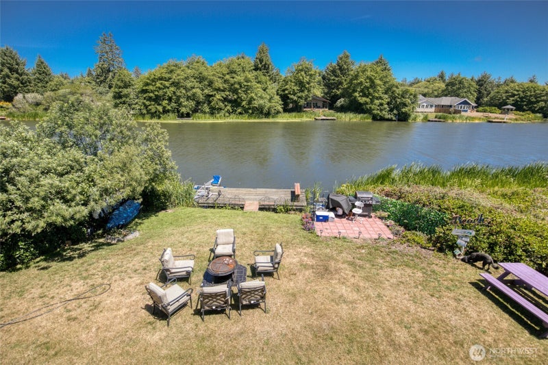 992 Point Brown Avenue SE 2