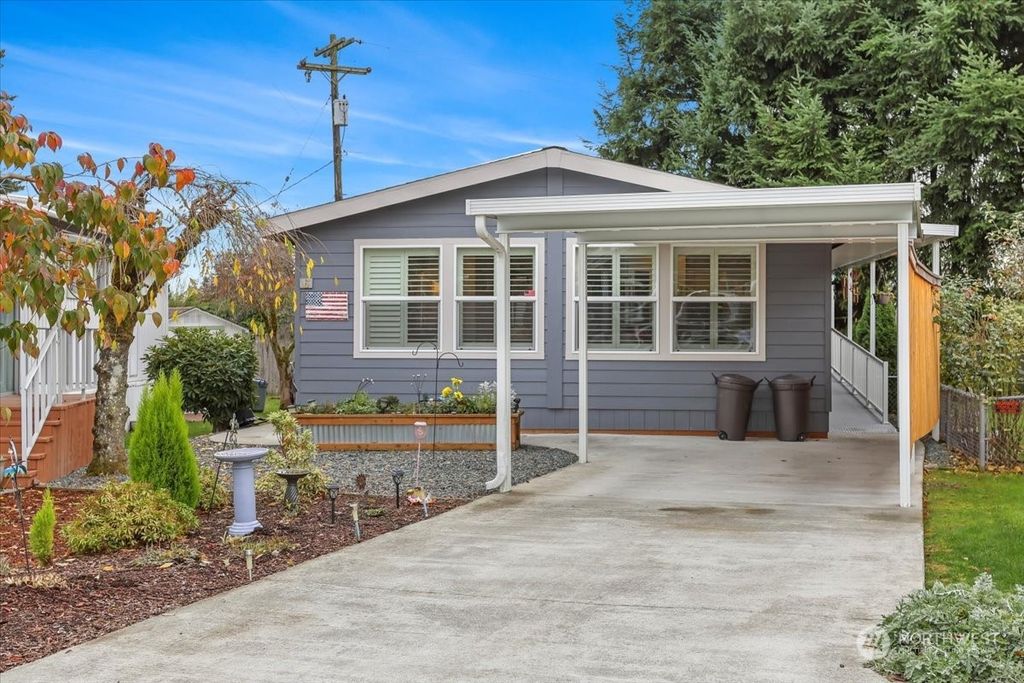 Photo of 23825 15th Avenue SE #6, Bothell, WA 98021 (MLS # 2180734)