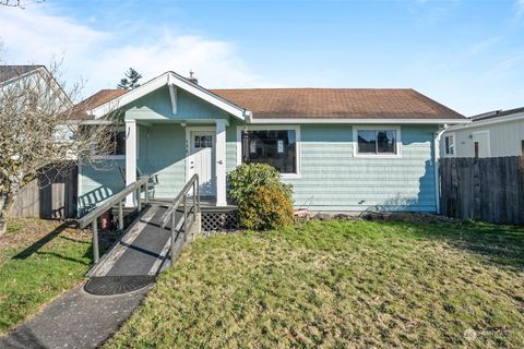 438 Front Avenue SW Castle Rock WA 98611