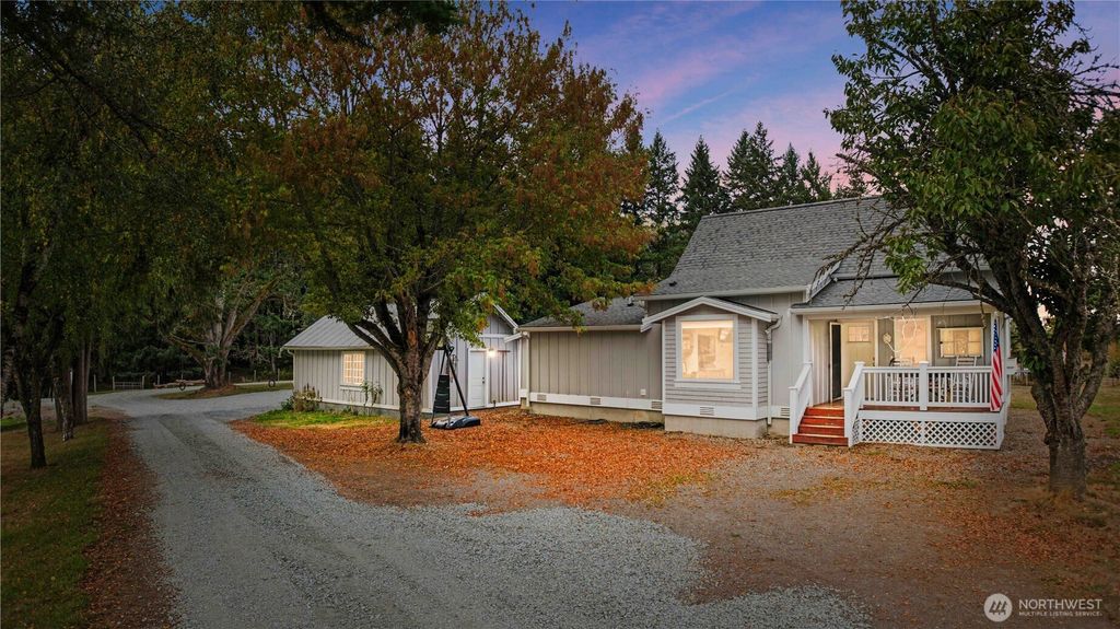 Photo of 23610 94th Ave E Ave, Graham, WA 98338 (MLS # 2485151)