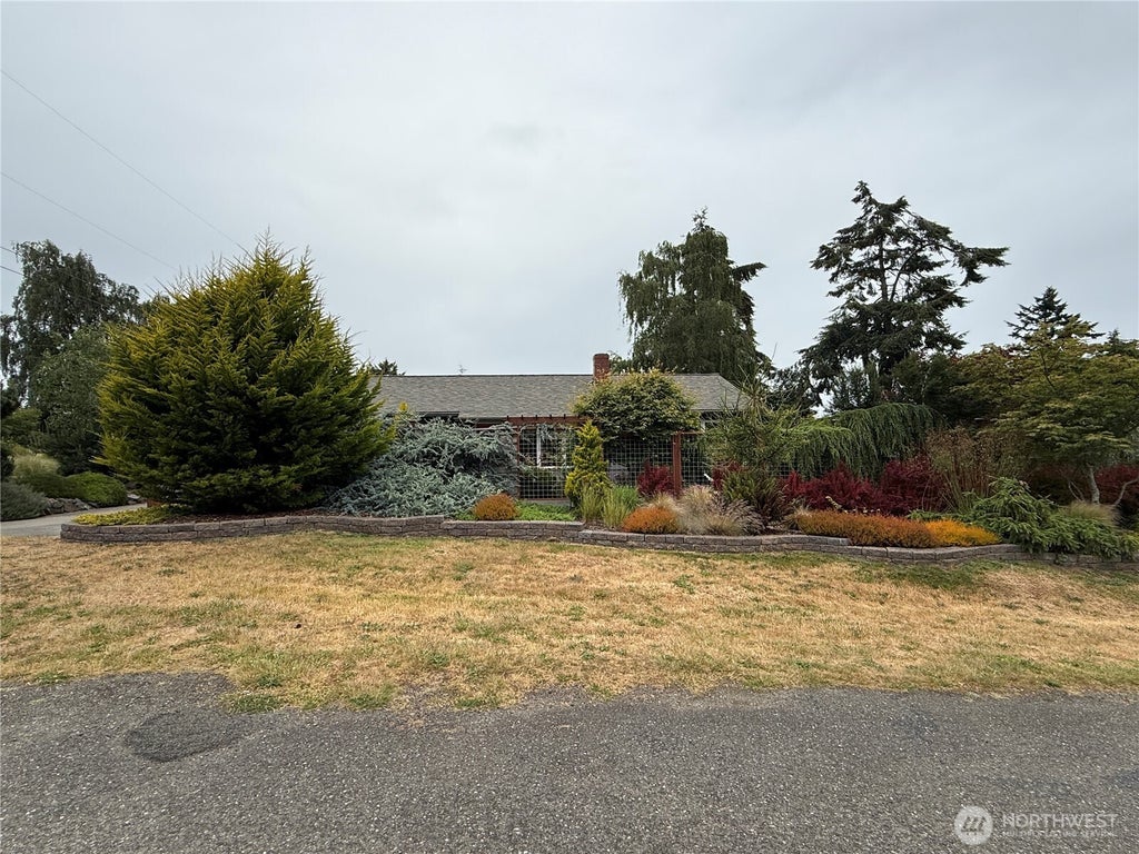 Photo of 1905 Willow Street, Port Townsend, WA 98368 (MLS # 2536920)