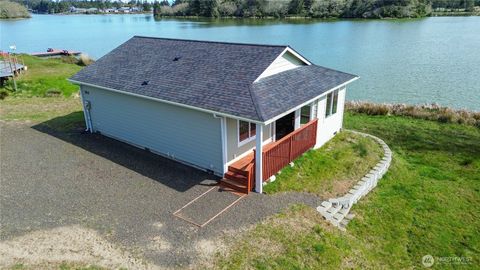 Photo of 584 Mount Olympus Avenue SE, Ocean Shores, WA 98569 (MLS # 2482500)