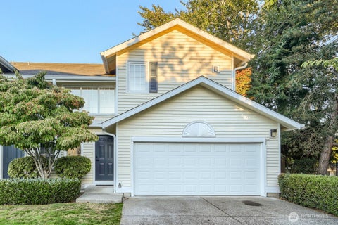 Photo of 927 132nd Street SW #B4, Everett, WA 98204 (MLS # 2584496)