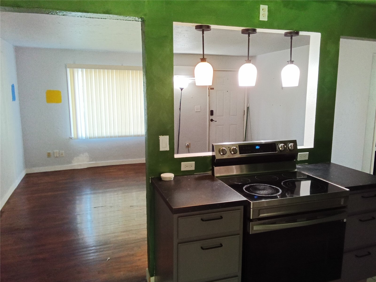 828 E 68th Street