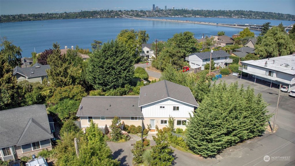 Photo of 2801 61st Avenue SE, Mercer Island, WA 98040 (MLS # 2147134)