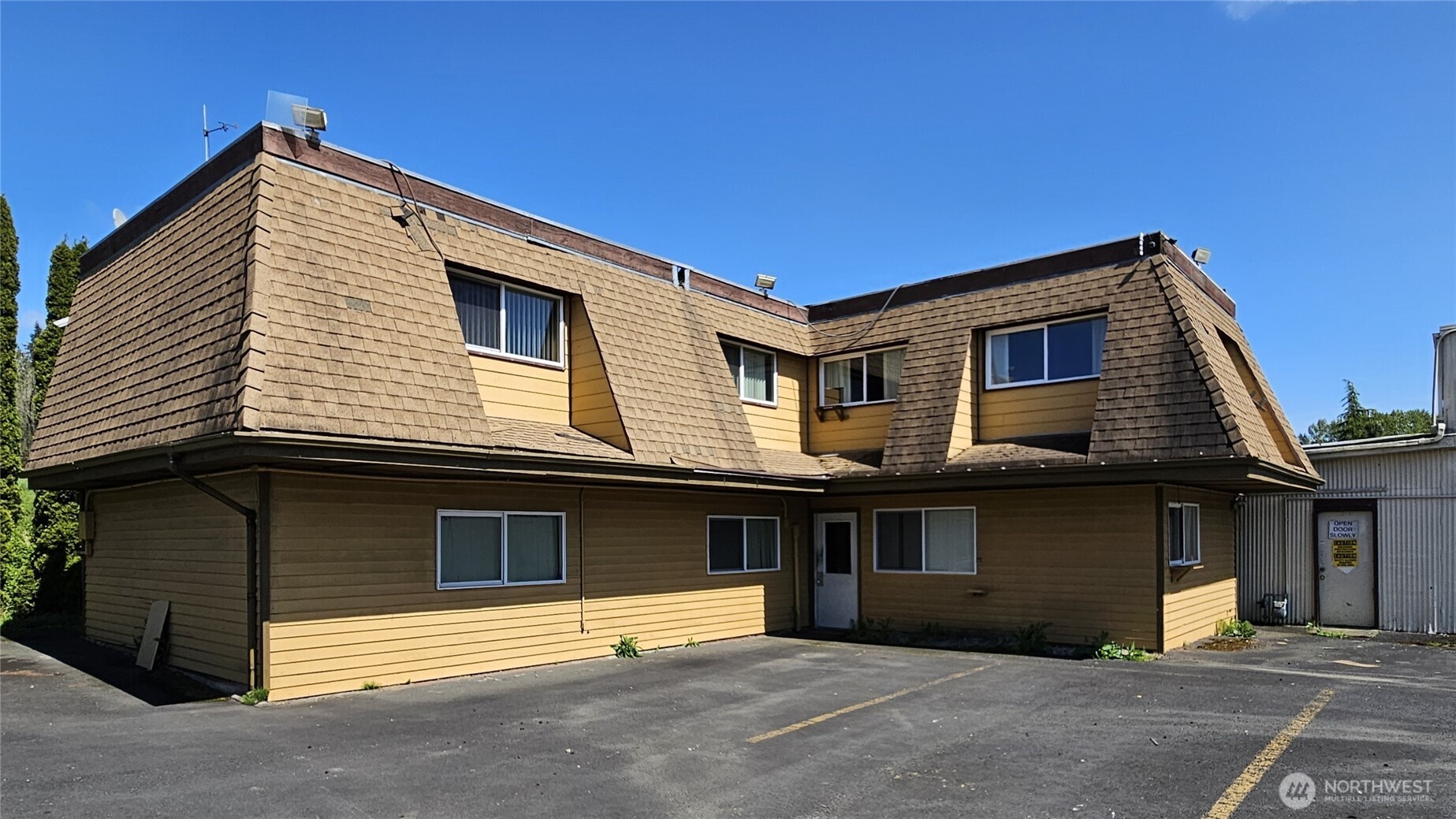 1309 Elm Place