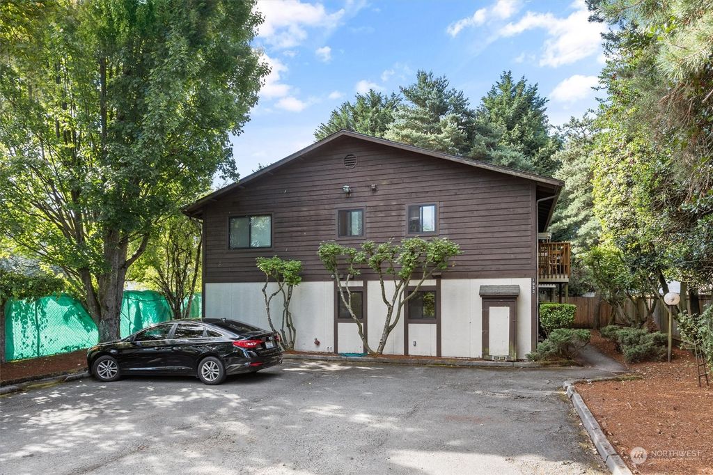 Photo of 1033 SW 148th Street, Burien, WA 98166 (MLS # 2144399)