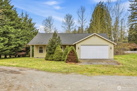 Photo of 1300 Cascade Street, Darrington, WA 98241 (MLS # 2507035)