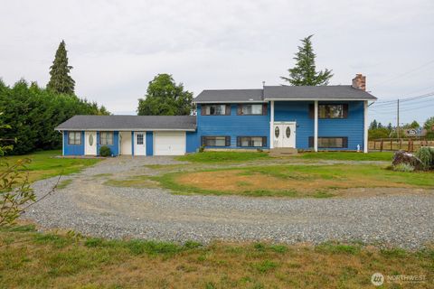 Photo of 42421 SE 264th Avenue SE, Enumclaw, WA 98022 (MLS # 2430710)