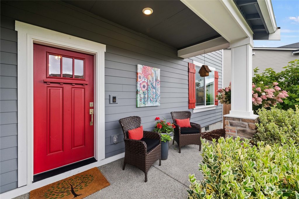 Photo of 25618 207th Place SE, Covington, WA 98042 (MLS # 2320236)