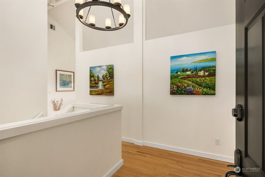 Photo of 19639 SE 29th Street, Sammamish, WA 98075 (MLS # 2231143)