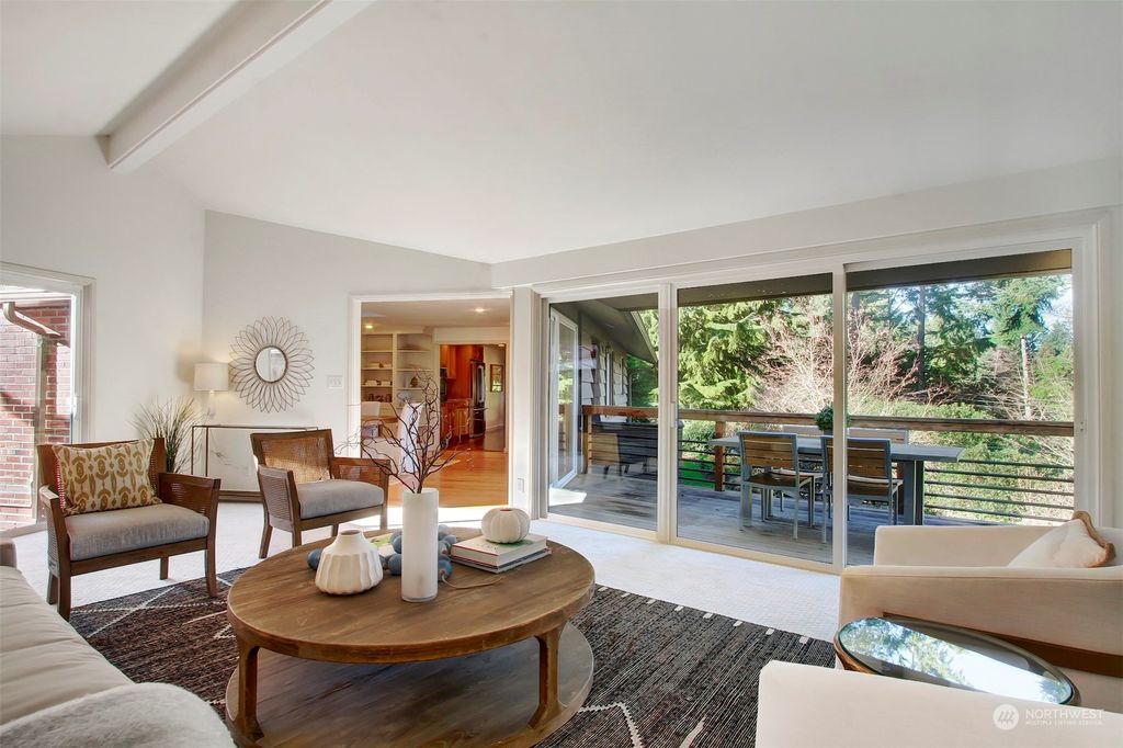 Photo of 17010 24th Avenue SW, Burien, WA 98166 (MLS # 2201769)