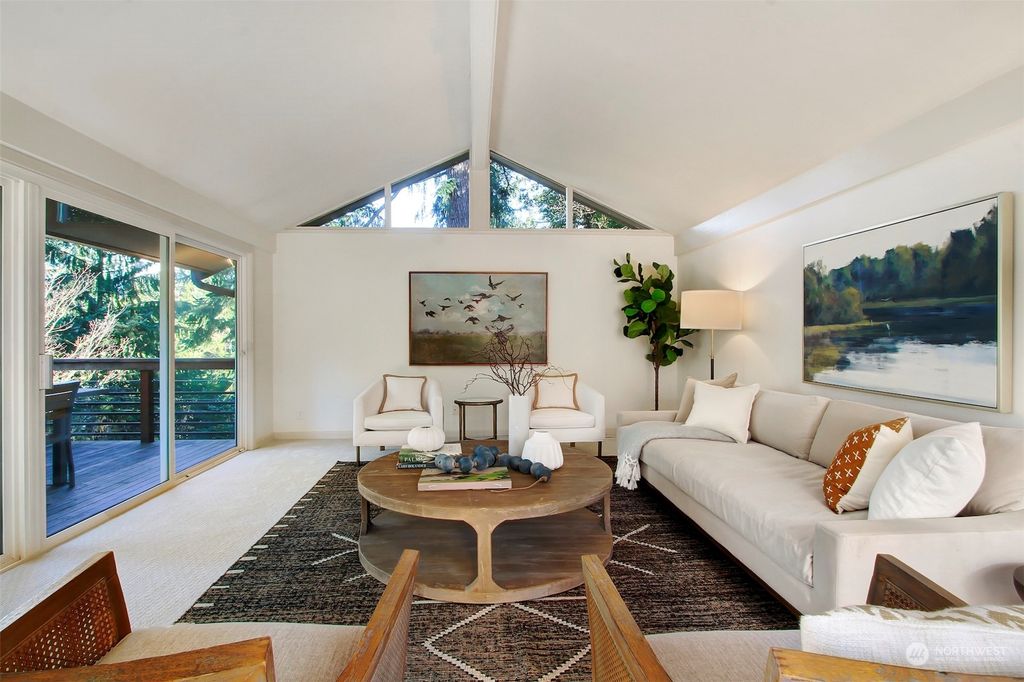 Photo of 17010 24th Avenue SW, Burien, WA 98166 (MLS # 2201769)