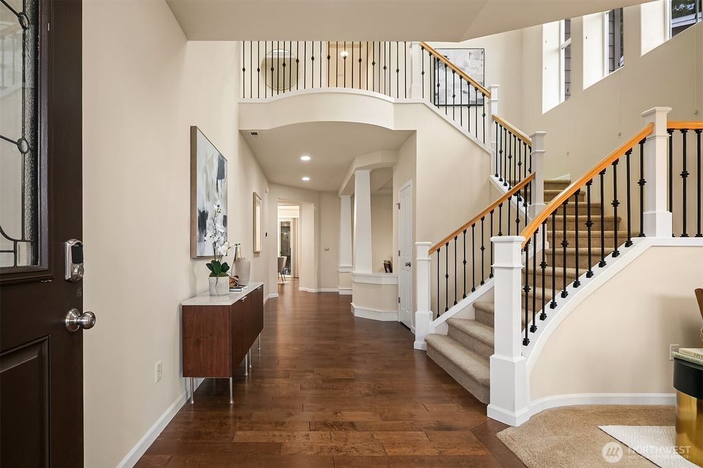 Photo of 713 170th Place SW, Lynnwood, WA 98037 (MLS # 2508418)