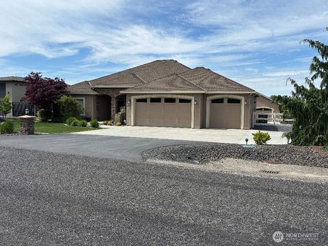 2702 N Levi Street Kennewick WA 99338