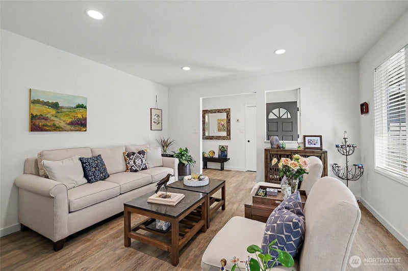 12324 43 Drive SE