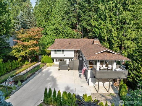Photo of 2202 Sahalee Drive E, Sammamish, WA 98074 (MLS # 2571086)