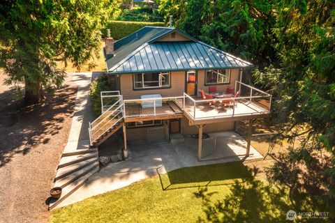 Photo of 18217 83rd Avenue NE, Kenmore, WA 98028 (MLS # 2461124)