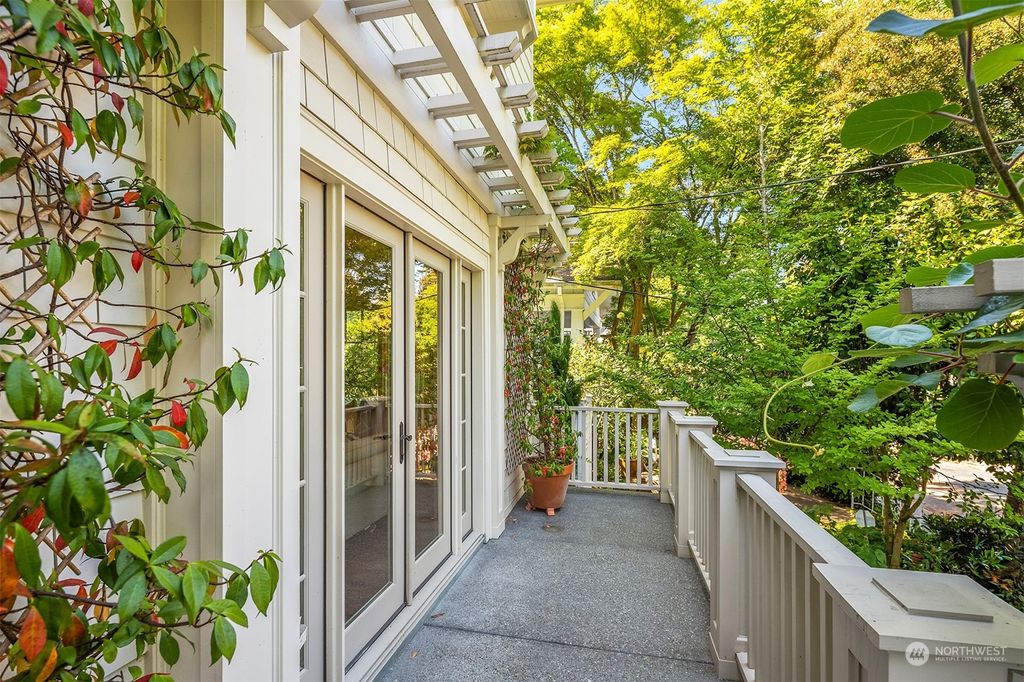 Photo of 173 37th Avenue E, Seattle, WA 98112 (MLS # 2076197)