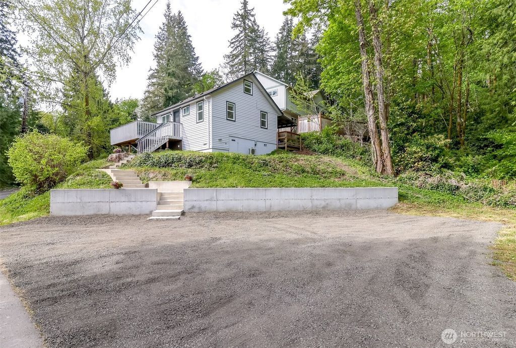Photo of 1408 Price Rd, Bremerton, WA 98312 (MLS # 2511923)