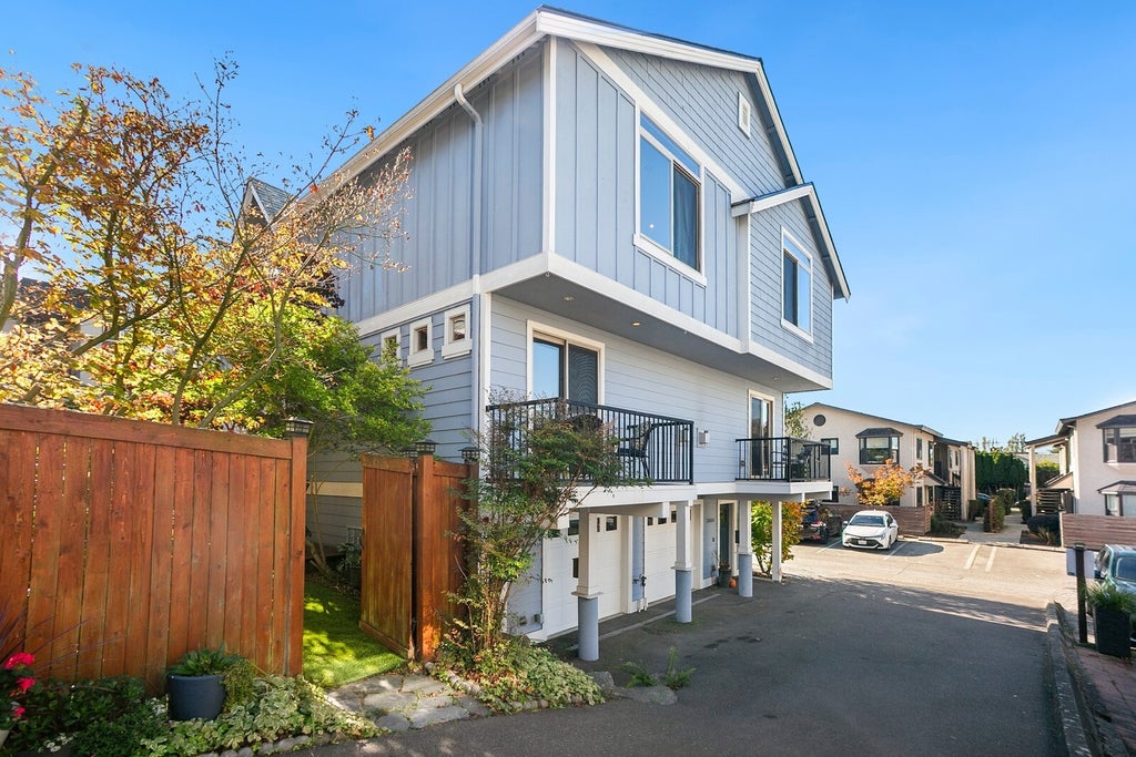 Photo of 3043 59th Avenue SW #B, Seattle, WA 98116 (MLS # 2596094)