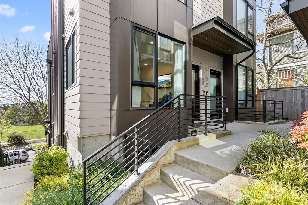 Photo of 716 11th Avenue E #B, Seattle, WA 98102 (MLS # 2360985)