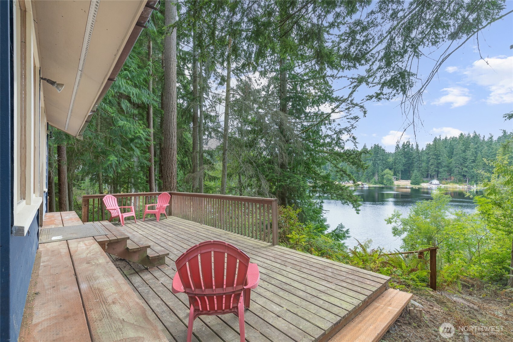 4945 Lakeside Drive
