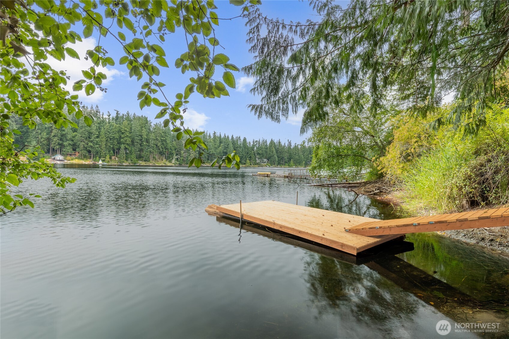 4945 Lakeside Drive