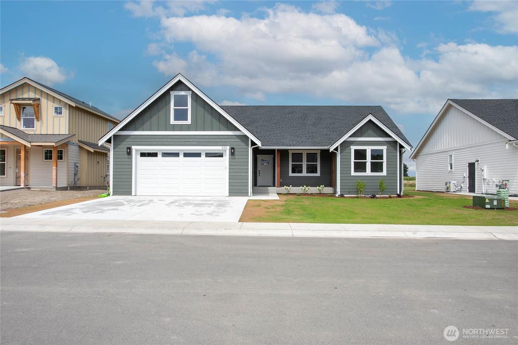 Photo of 320 W 3rd Street, Everson, WA 98247 (MLS # 2563710)