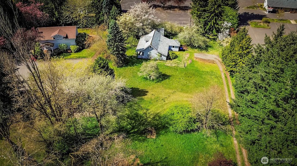 Photo of 823 Lacey Street SE, Lacey, WA 98503 (MLS # 2507554)