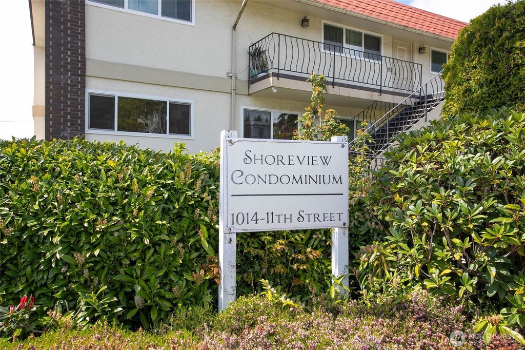 Photo of 1014 11th Street #103, Bellingham, WA 98225 (MLS # 2510388)
