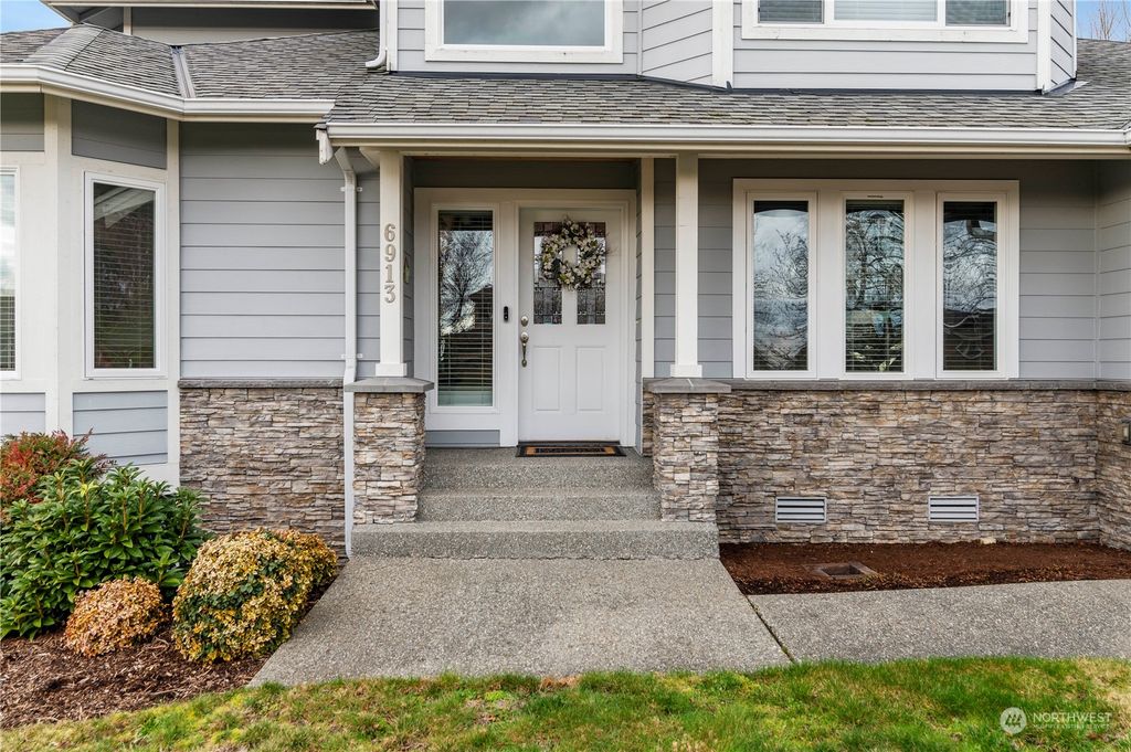 Photo of 6913 37 Place NE, Marysville, WA 98270 (MLS # 2201435)