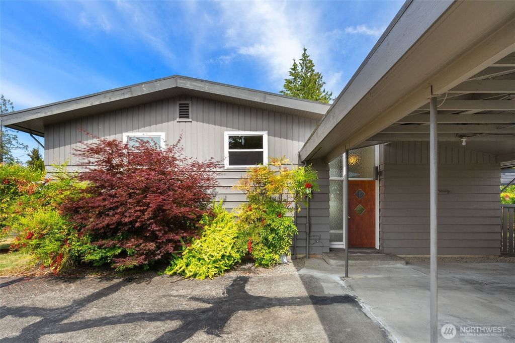 Photo of 6151 S 125th Street, Seattle, WA 98178 (MLS # 2390398)
