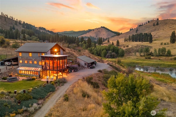 494 RENDEZVOUZ RD, WINTHROP, WA 98862 - Image d3bc8ea894ef7309e854964e69f9d549/2613209984