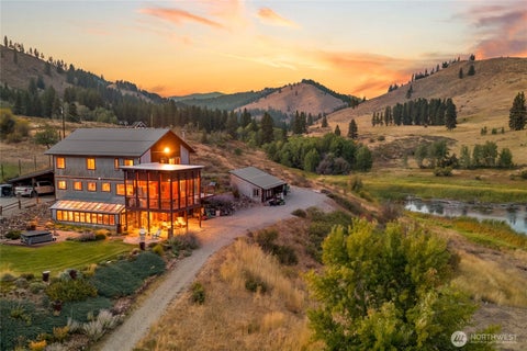 Photo of 494 Rendezvous Road, Winthrop, WA 98862 (MLS # 2554074)