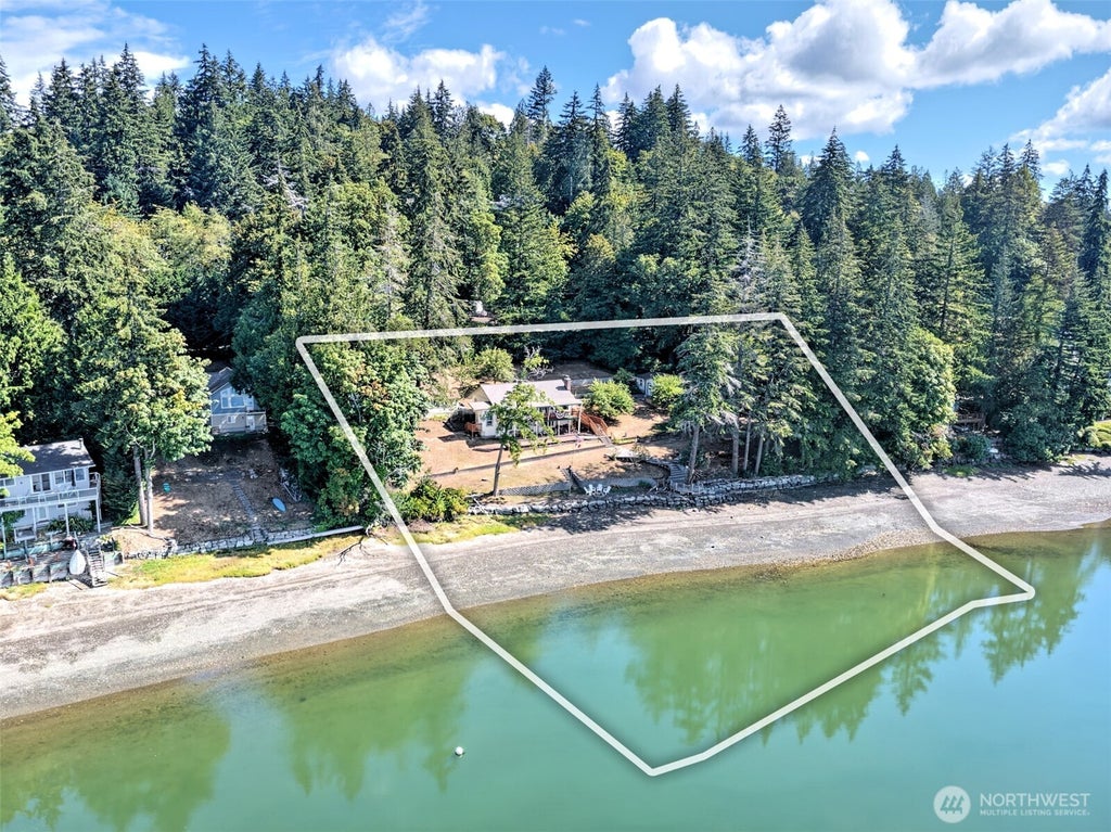 Photo of 411 E Orchard Lane, Shelton, WA 98584 (MLS # 2563508)
