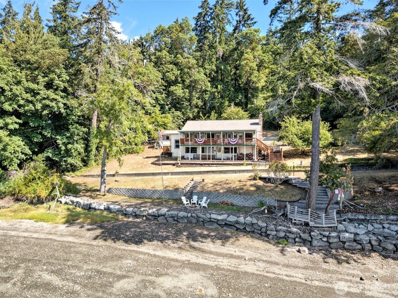 411 E Orchard Lane