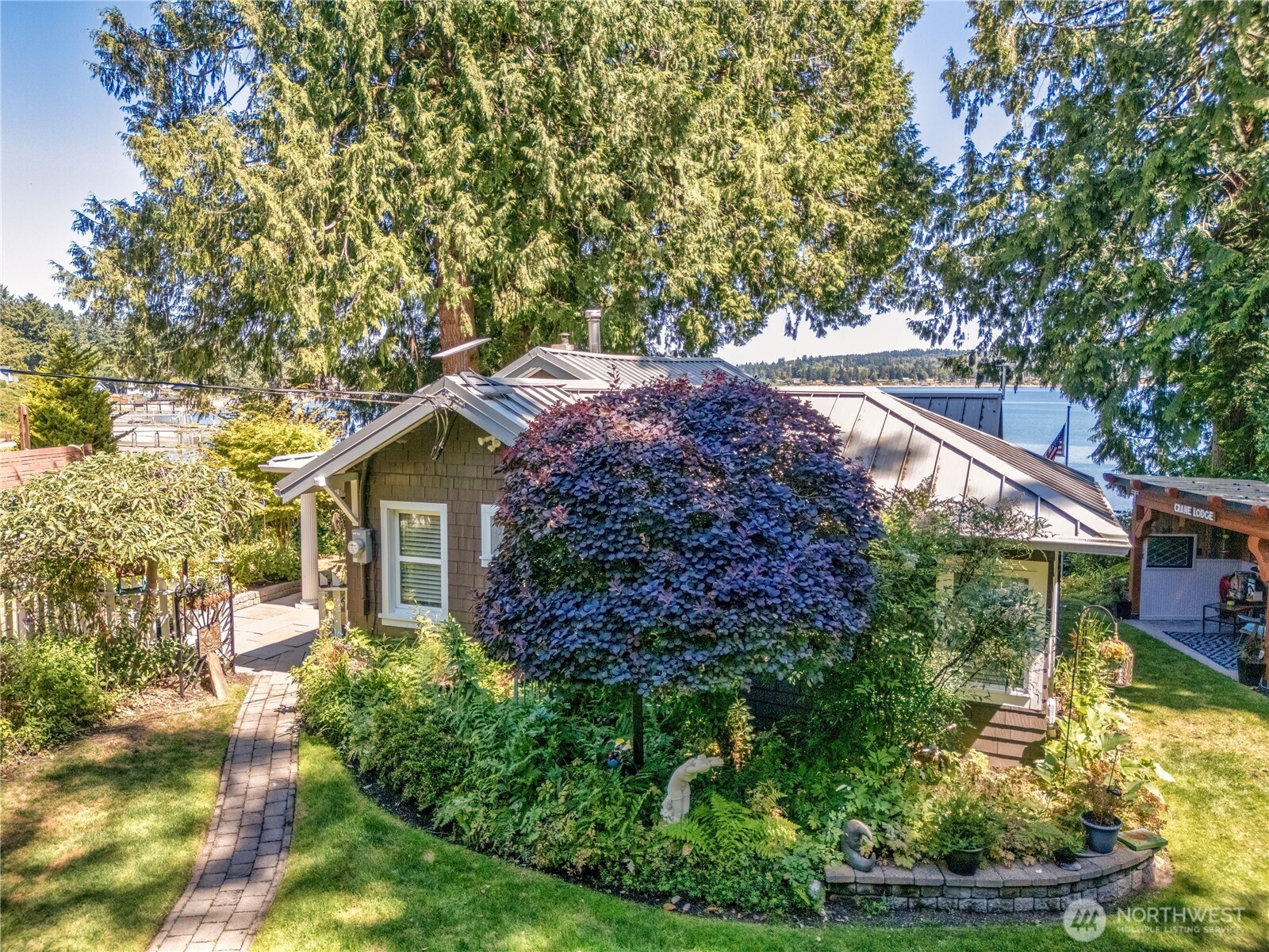 10205 SW Tillicum Lane