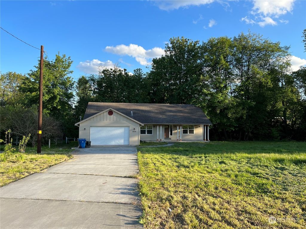 Photo of 8229 S 132nd Street, Seattle, WA 98178 (MLS # 2020803)
