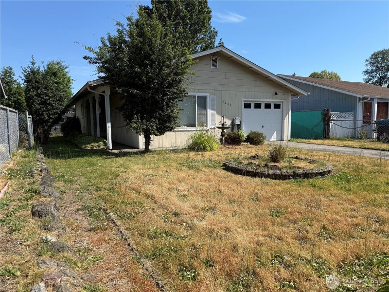 1415 E 55th Street