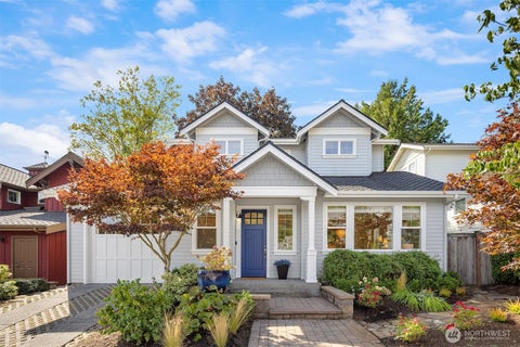 Photo of 9407 NE 128th Street, Kirkland, WA 98034 (MLS # 2578832)